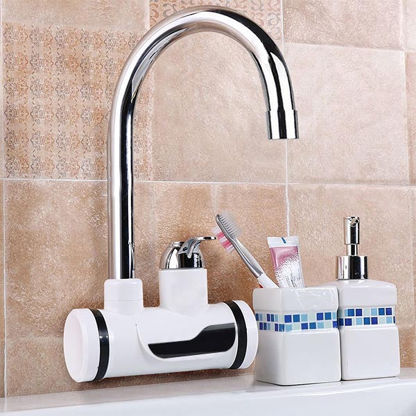 Batéria na okamžitý ohrev vody s LED displejom, 3 typy- Horizontálne, nástenné pripojenie